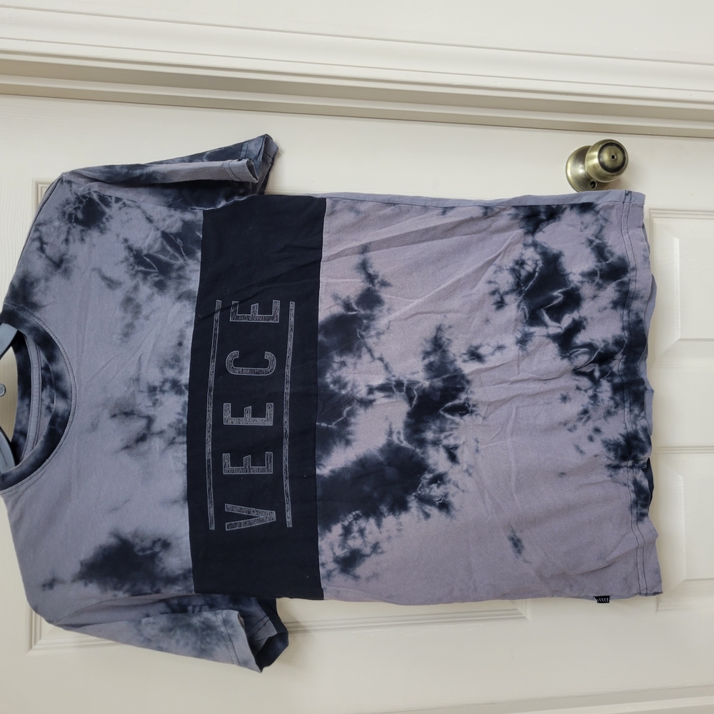 Veece Tie-Dye T-Shirt in Black and Gray